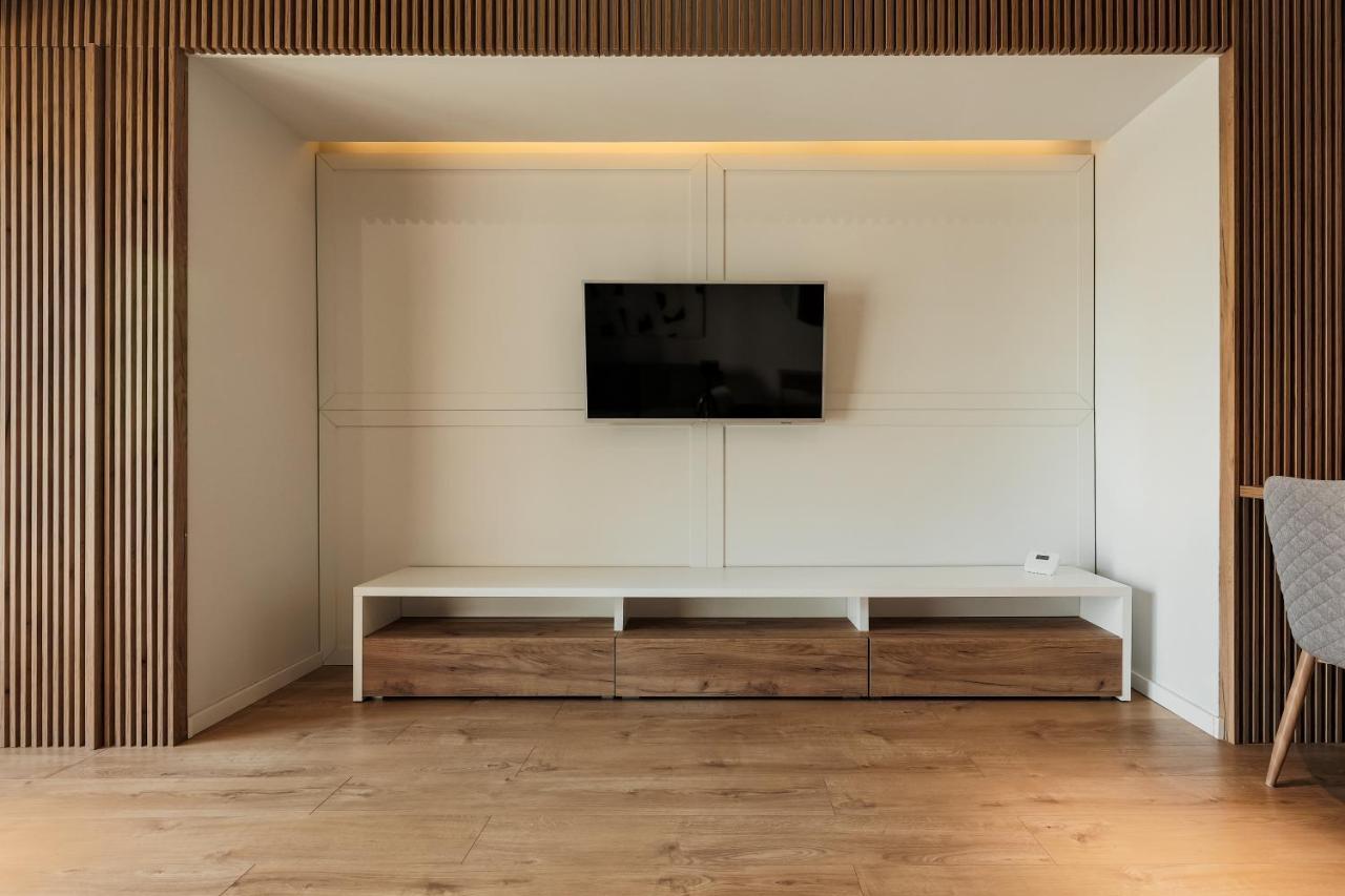 Nest Inn Stiletto Apartment Cluj Napoca Bagian luar foto
