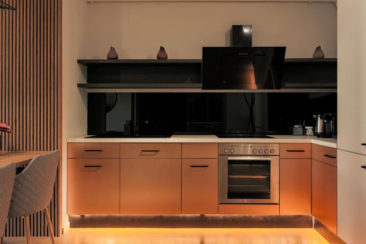 Nest Inn Stiletto Apartment Cluj Napoca Bagian luar foto