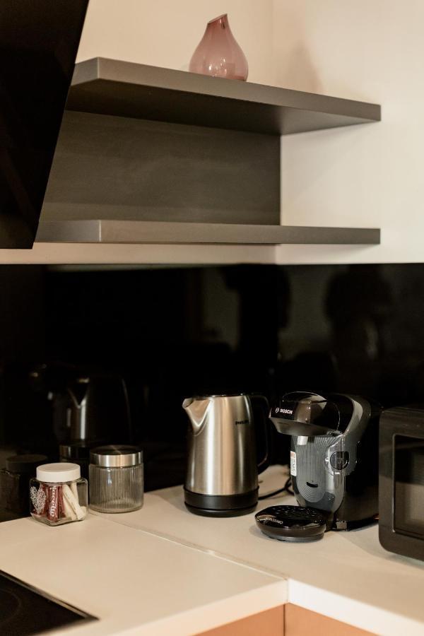 Nest Inn Stiletto Apartment Cluj Napoca Bagian luar foto