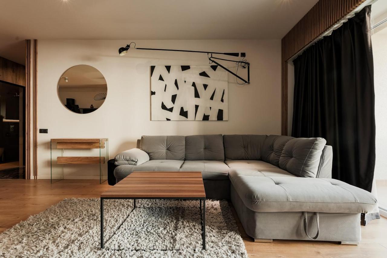 Nest Inn Stiletto Apartment Cluj Napoca Bagian luar foto