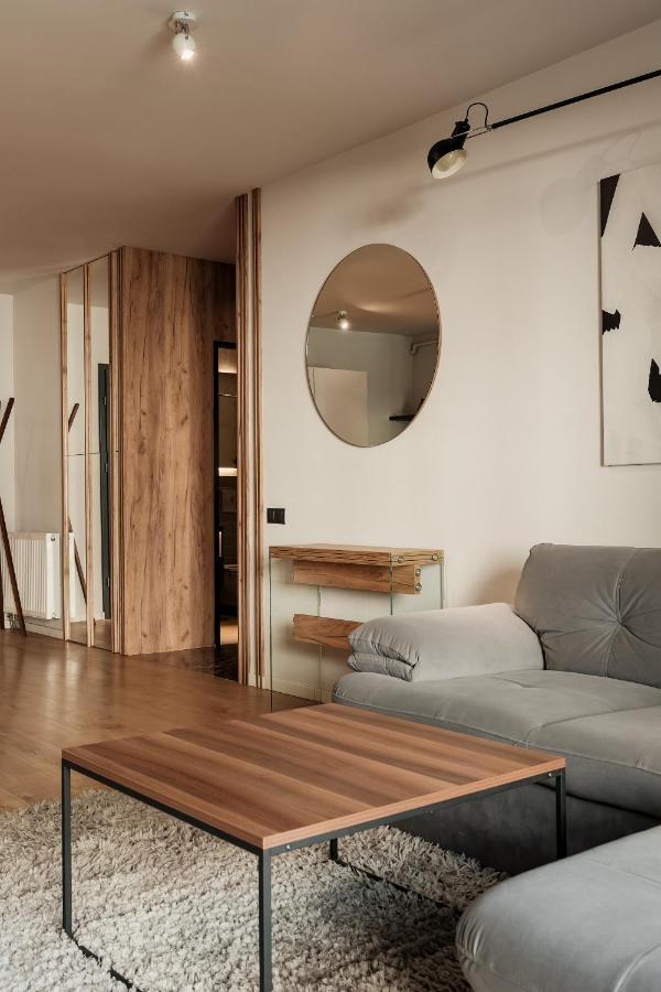 Nest Inn Stiletto Apartment Cluj Napoca Bagian luar foto