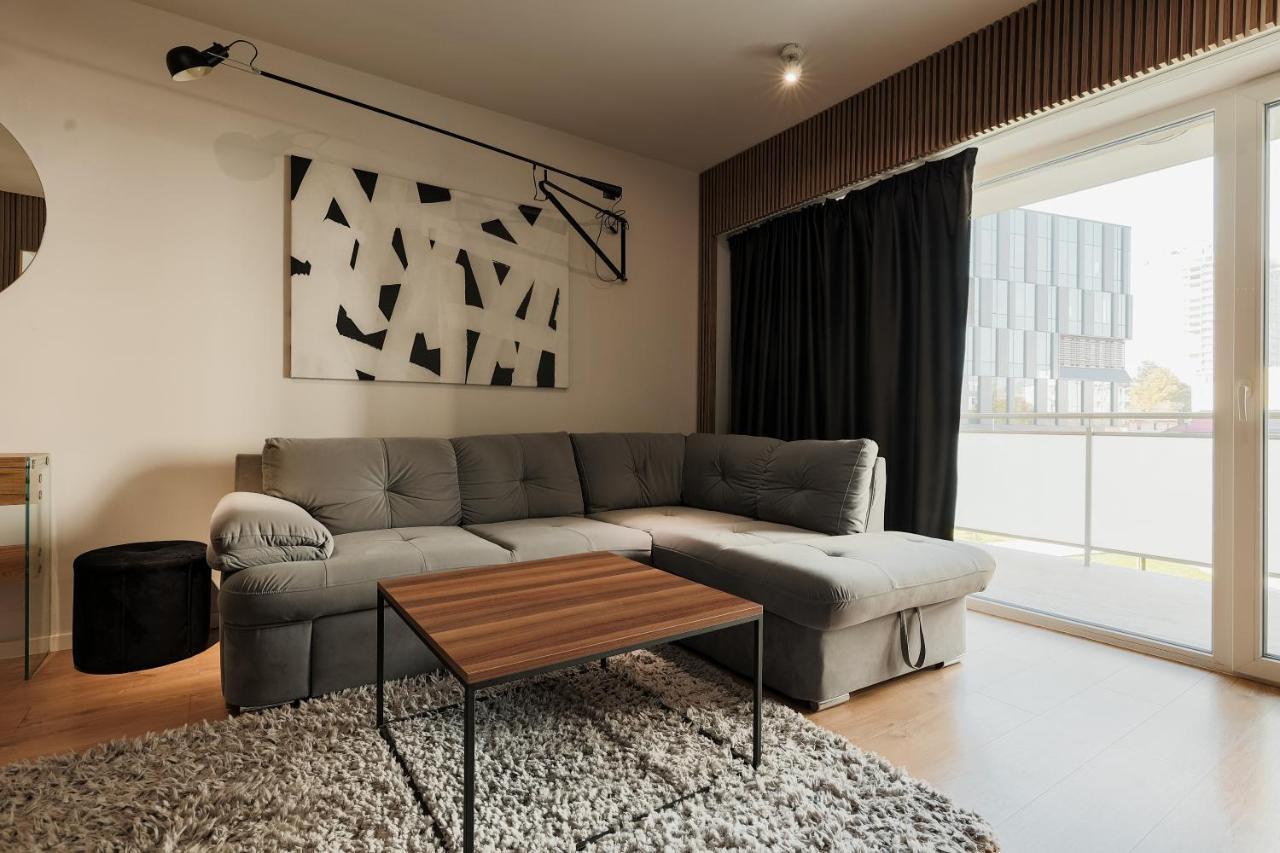 Nest Inn Stiletto Apartment Cluj Napoca Bagian luar foto